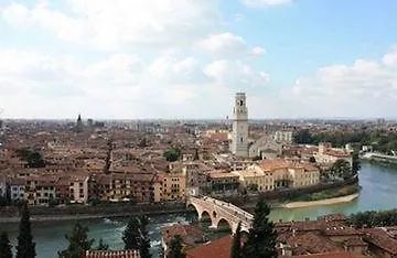 Valverde Szálloda Verona